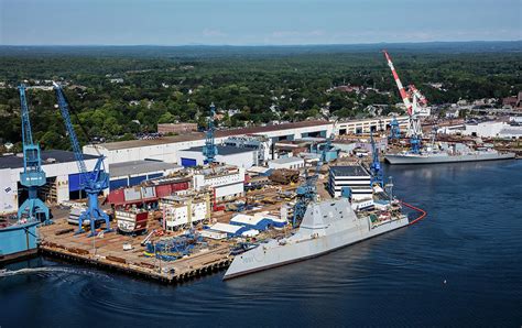Bath iron works maine - Dec 6, 2021 · Bath Iron Works, one of the two shipyards that builds the Arleigh Burke-class destroyer, faced challenges in 2020 and 2021 due to workforce challenges, a global pandemic, and a nine-week strike by its …